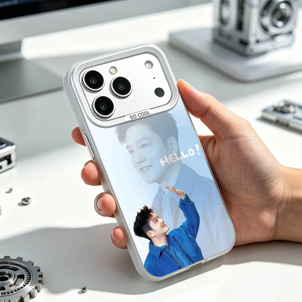 Table Tennis Zhendong - ファン・ジェンドン卓球電話ケース iPhone 17、16、15、14、13、12 Plus、Pro Max、XS用、ホワイトシルバーカバー