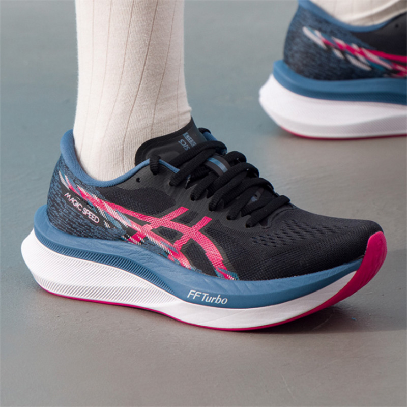 アシックス レディース MAGIC SPEED 4 ブラック - Table Tennis Shoes Asics のレビューと価格