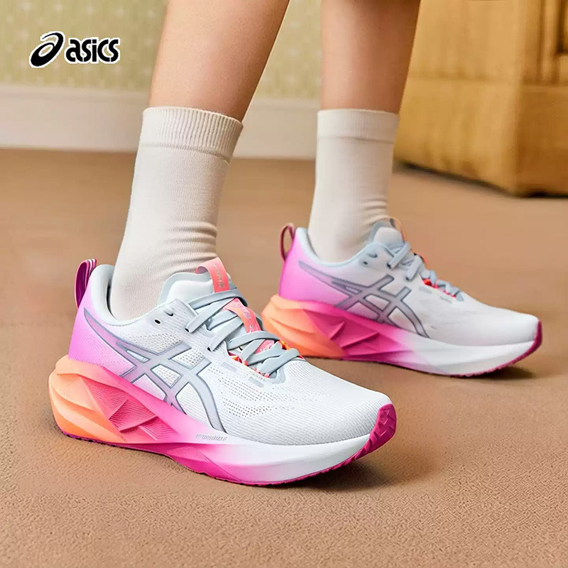 アシックス レディース NOVABLAST 5 ホワイト グ - Table Tennis Shoes Asics のレビューと価格